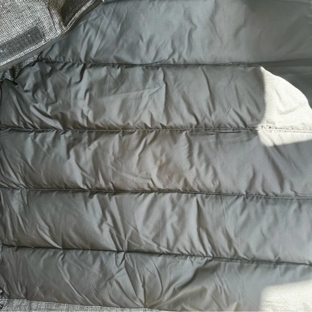 The North Face Charcoal Gray Men's Vest